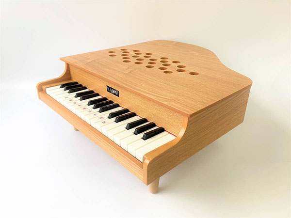 カワイ（KAWAI）トイピアノ ミニピアノ 32鍵盤 木製 ナチュラル ウッド 木目 脚付き