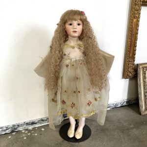三輪輝子 創作ビスクドール パピヨン